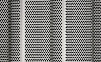 Czy można położyć blachę bezpośrednio na papę?