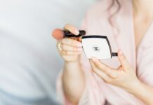 Czy kolczyki Chanel są złote?