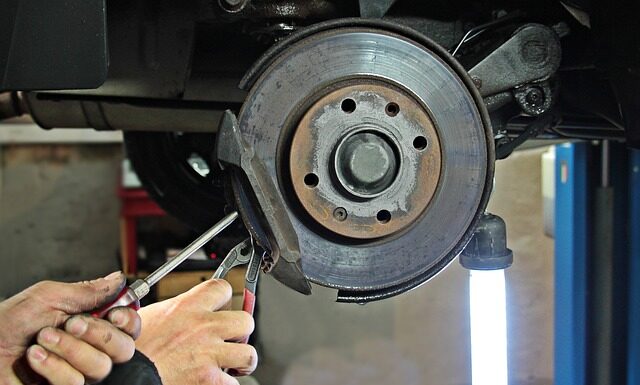 Jak działa hamulec cierny?