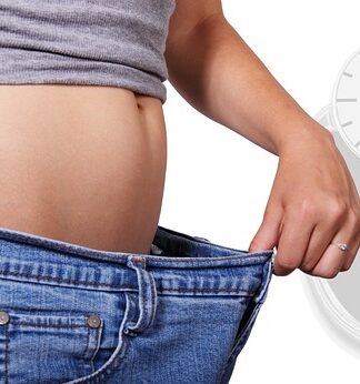 Jak ćwiczyć na siłowni żeby schudnąć z brzucha?